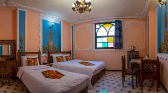 رزرو هتل سنتی تابش (اتاق خوش نشین)