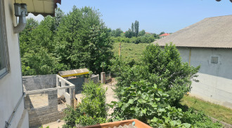 سكن للايجار مطل على البحر والغابات في الدور الثالث