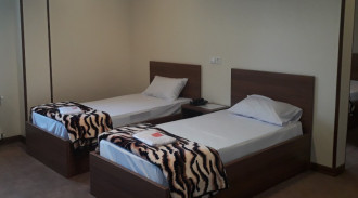 هتل فانوس شب صومعه سرا (اتاق 4 تخته)