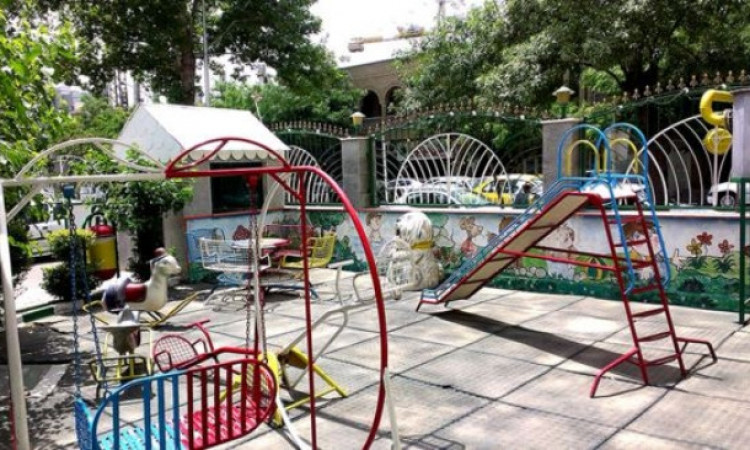 رزرو هتل سه ستاره باختر (اتاق چهار تخته 3)