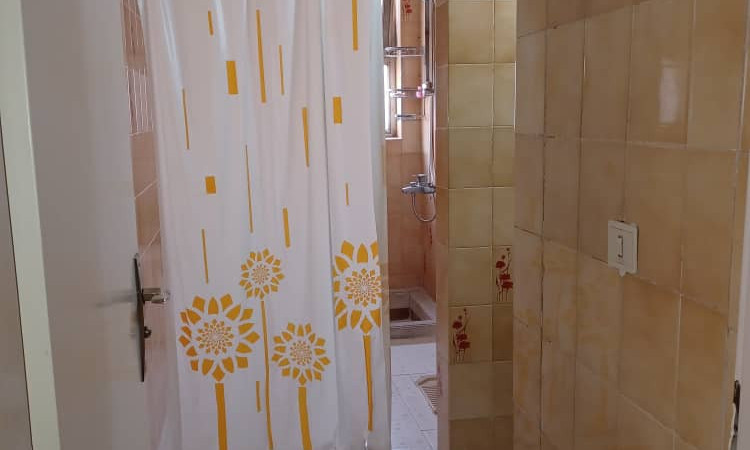 رزرو هتل سه ستاره باختر (اتاق چهار تخته 3)