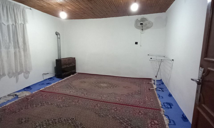 رزرو اقامتگاه در دل جنگل با ویوی رودخانه