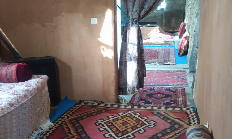 رزرو بوم گردی قلعه کوه سفید