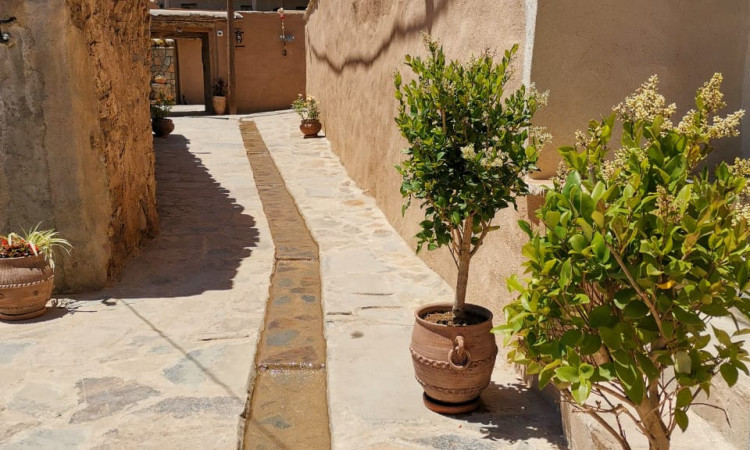 رزرو اله بوم (اتاق سرخگل)
