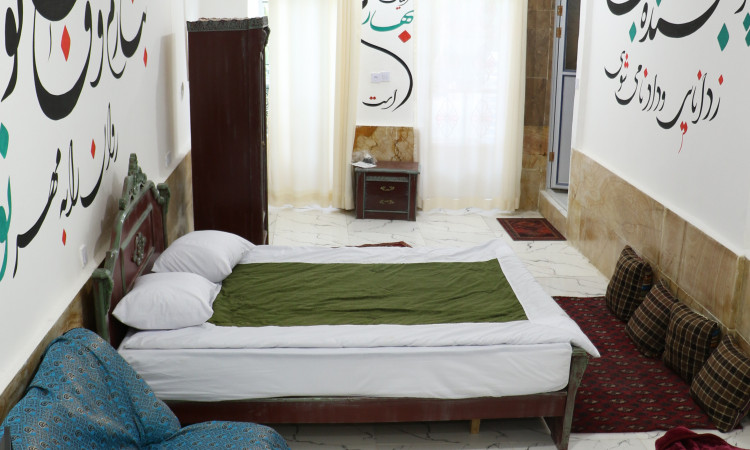 اجاره اقامتگاه بومگردی شاهنامه (سوئیت گردآفرین)