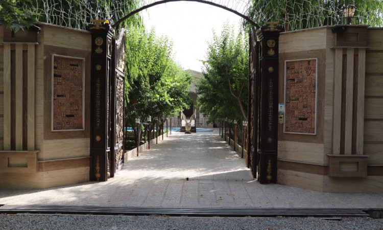 اجاره ویلای زیبا با محیط دلنشین دارای استخر(کردان)