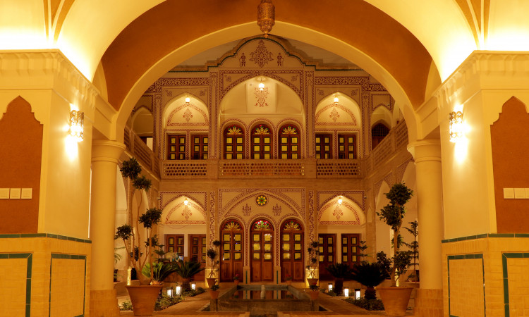 رزرو بوتیک هتل عمارت ماندگار (اتاق 102 دابل)
