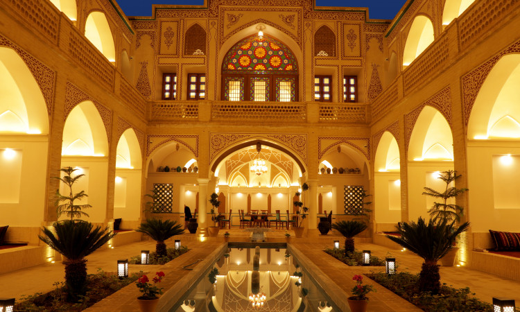 رزرو بوتیک هتل عمارت ماندگار (اتاق 114 سوئیت خانواده)
