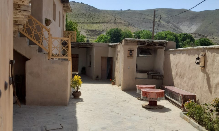 رزرو بوم گردی اَله بوم (کدخدا)