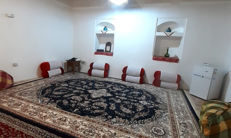 رزرو بوم گردی اَله بوم(اسبون)