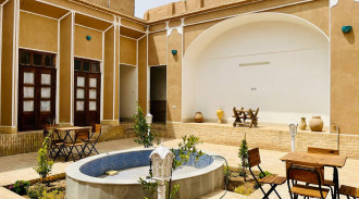 رزرو بوم گردی یزدمهر سوئیت دو دری