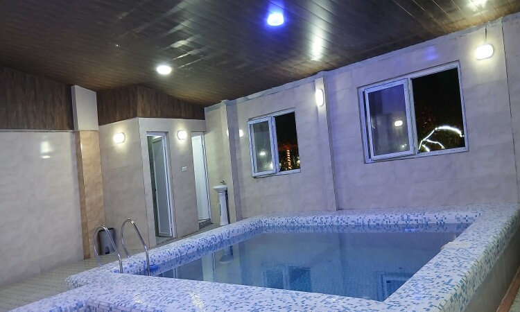 اجاره ویلا باغ استخرسرپوشیده 4 خوابه