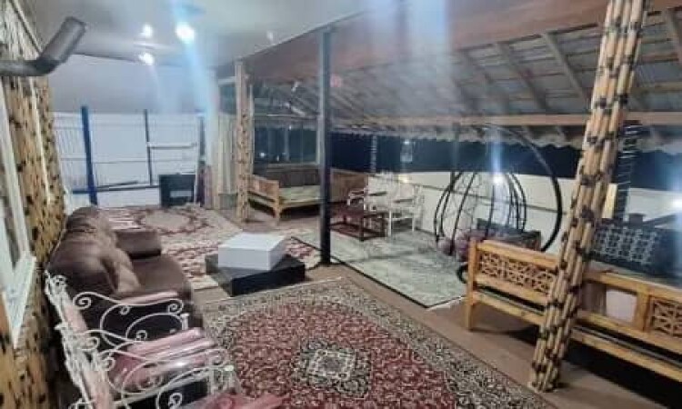 فيلا بحديقة 4 غرف نوم للإيجار