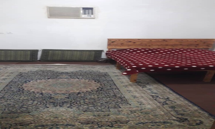 فيلا بحديقة 4 غرف نوم للإيجار
