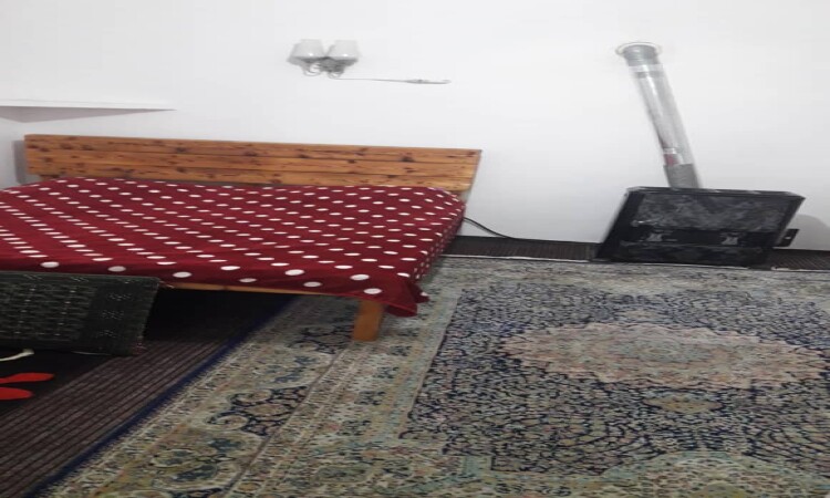فيلا بحديقة 4 غرف نوم للإيجار