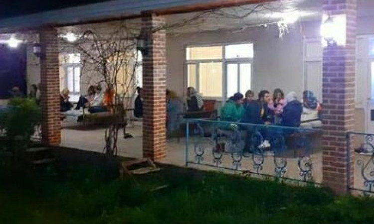 رزرو بوم گردی کورش پنت هاوس