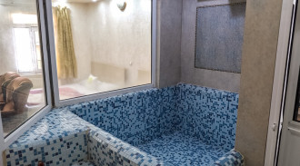 حجز فندق ، شقة مفروشة بحمام سباحة