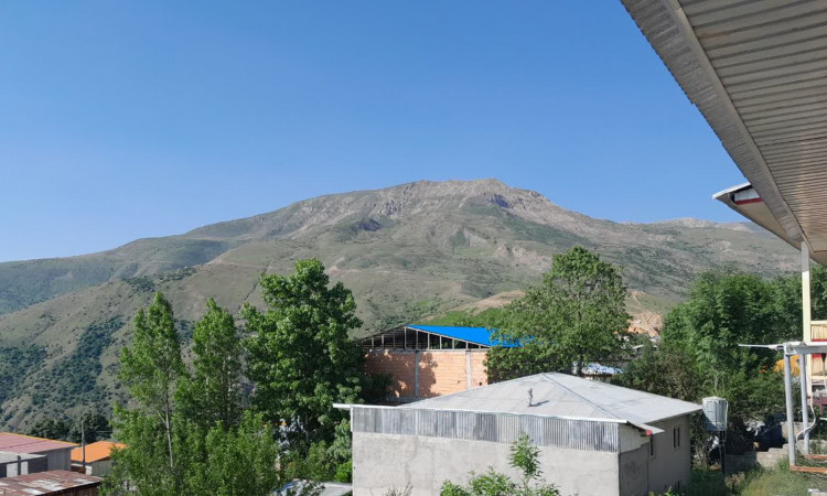 اجاره ویلا تک خوابه زیک (مبل سفید)