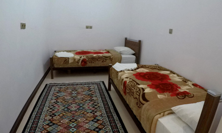 رزرو اقامتگاه سنتی آمیرزا کاشان (اتاق پنج تخت 106)