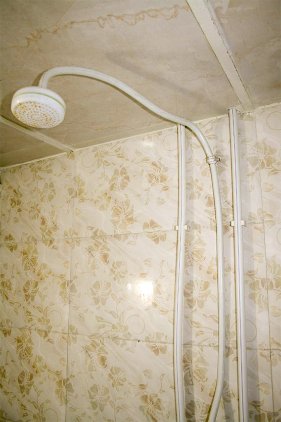 اجاره سوئیت سه تخته در محیط آپارتمانی