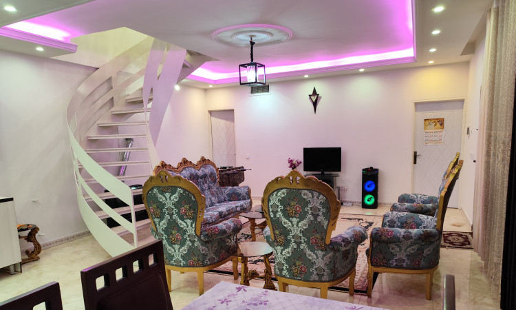 اجاره باغ ویلا با استخر و فوتبال دستی