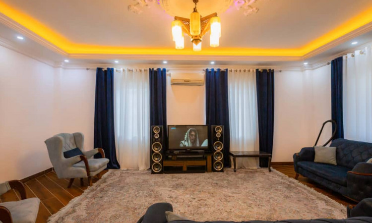 اجاره ویلا استخر آبگرم گل رز