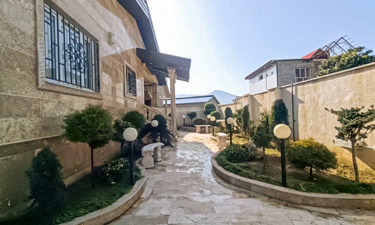 اجاره ویلا استخر آبگرم گل رز