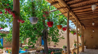 رزرو اقامتگاه بوم‌ گردی عمارت کوچه‌ باغ