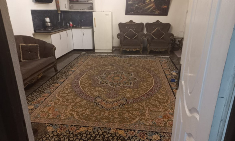 اجاره ویلا باغ به متراژ 1000متر باتمام امکانات