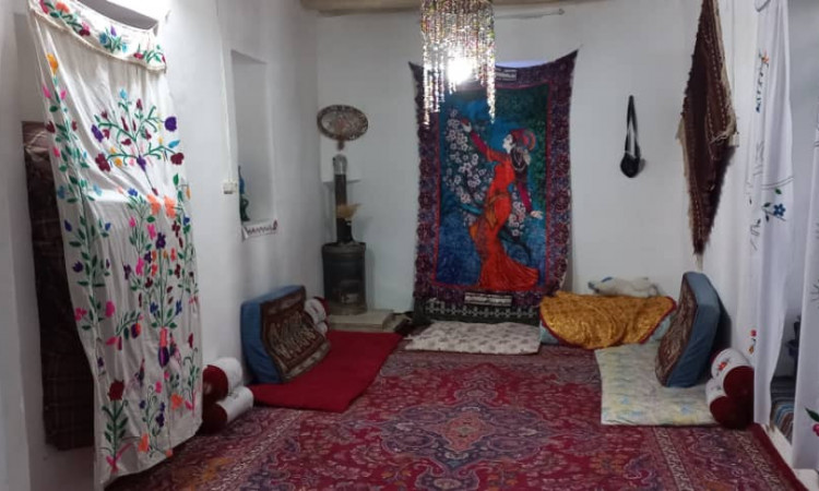 رزرو اقامتگاه بوم گردی همایون شهر (اتاق یاسمن)
