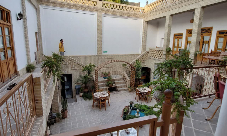 رزرو هتل سنتی خانه معمار (اتاق دبل همکف)