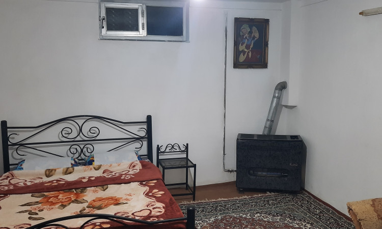 اجاره اقامتگاه 80 متری مستقل با حیاط 80 متری