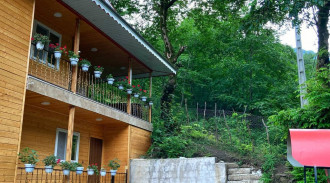 استئجار فيلا خشبية بالقرب من الغابة والنهر