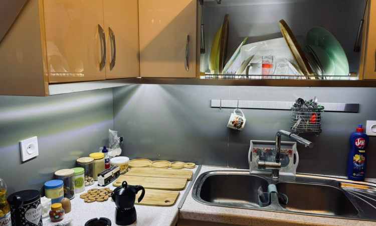 شقة مفروشة للايجار في سادات آباد مع فيفي طهران