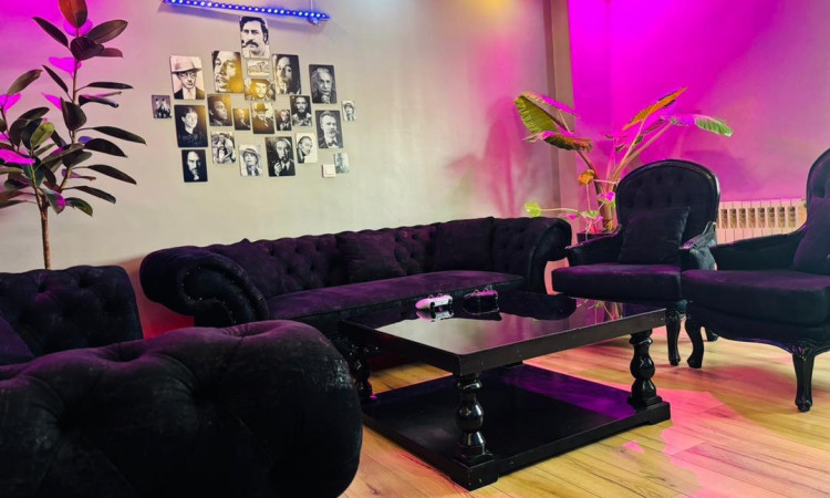 شقة مفروشة للايجار في سادات آباد مع فيفي طهران