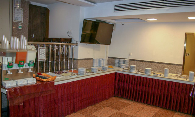 رزرو هتل سقا ( اتاق 3 تخته 5)