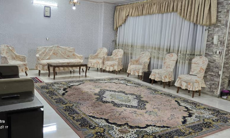 خونه ویلایی سه خوابه دربستی در مرکز شهر