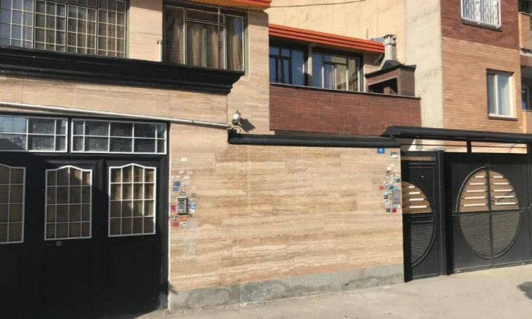خونه ویلایی سه خوابه دربستی در مرکز شهر