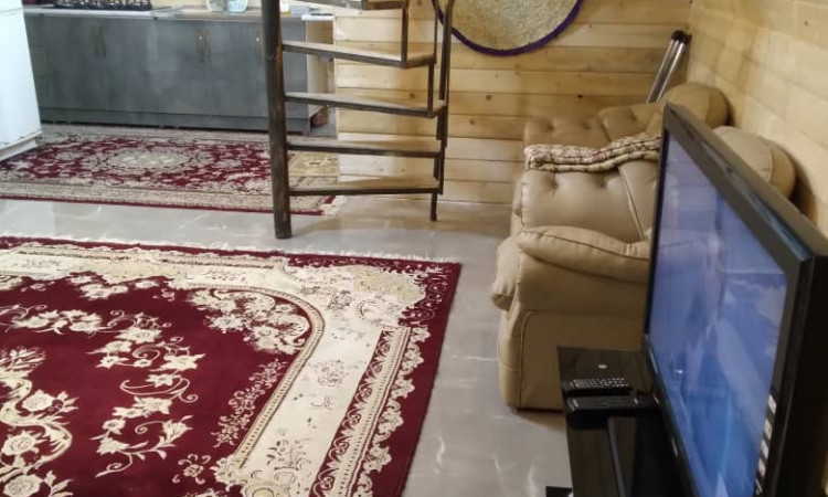 کلبه چوبی جنگلی سوئیسی