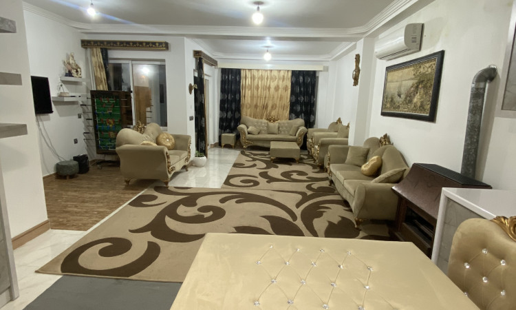 ویلا با استخر آب گرم و جکوزی در ویوو عالی