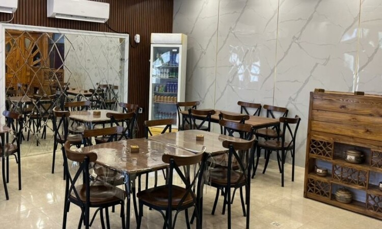 أقارب نجم تجديد النجوم القابل للتجديد (لوحان مزدوجان)