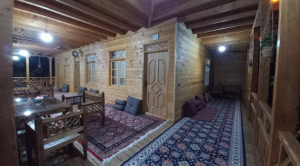 رزرو بوم گردی دارکوب (اتاق چکاوک)