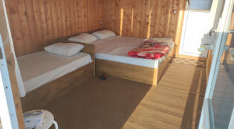 كوخ خشبي زعنفة دولفين للإيجار (كوخ 2)