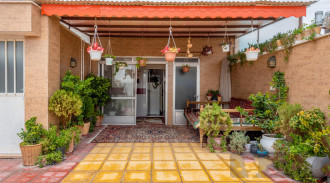 اجاره سوئیت دارای حیاط و فضای سبز