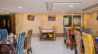 رزرو هتل رویال قشم سوئیت دو خوابه 5 تخته خیابان