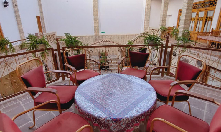 رزرو هتل سنتی معمار (شاهنشین همکف)