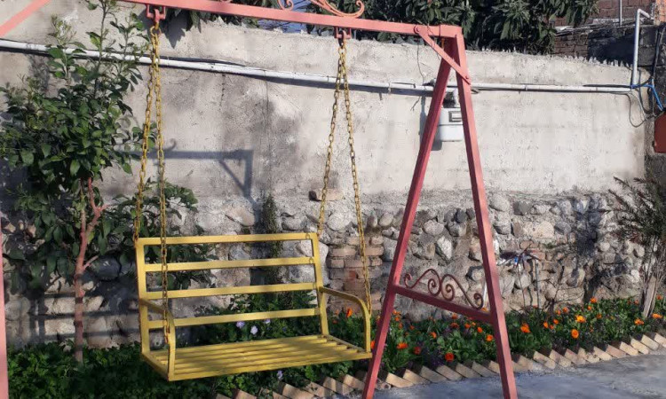 رزرو بوم گردی عمارت جاوید واحد طبقه اول