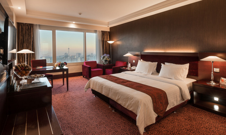 حجز فندق بارسيان آزادي في طهران (سريرين مزدوجين)