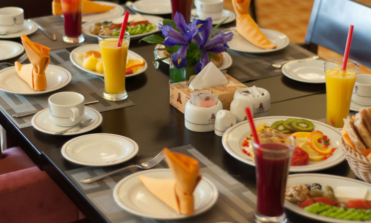 حجز فندق بارسيان آزادي في طهران (سريرين مزدوجين)