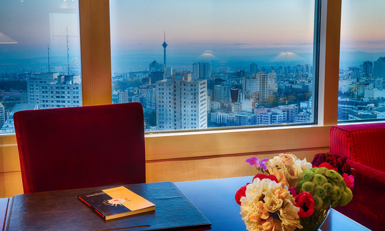 حجز فندق بارسيان آزادي في طهران (سريرين مزدوجين)